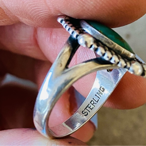 SOLD ♥️ Navajo ♥️ Vintage Sterling Silver & Blue - Green Turquoise Ring - Picture 10 of 13